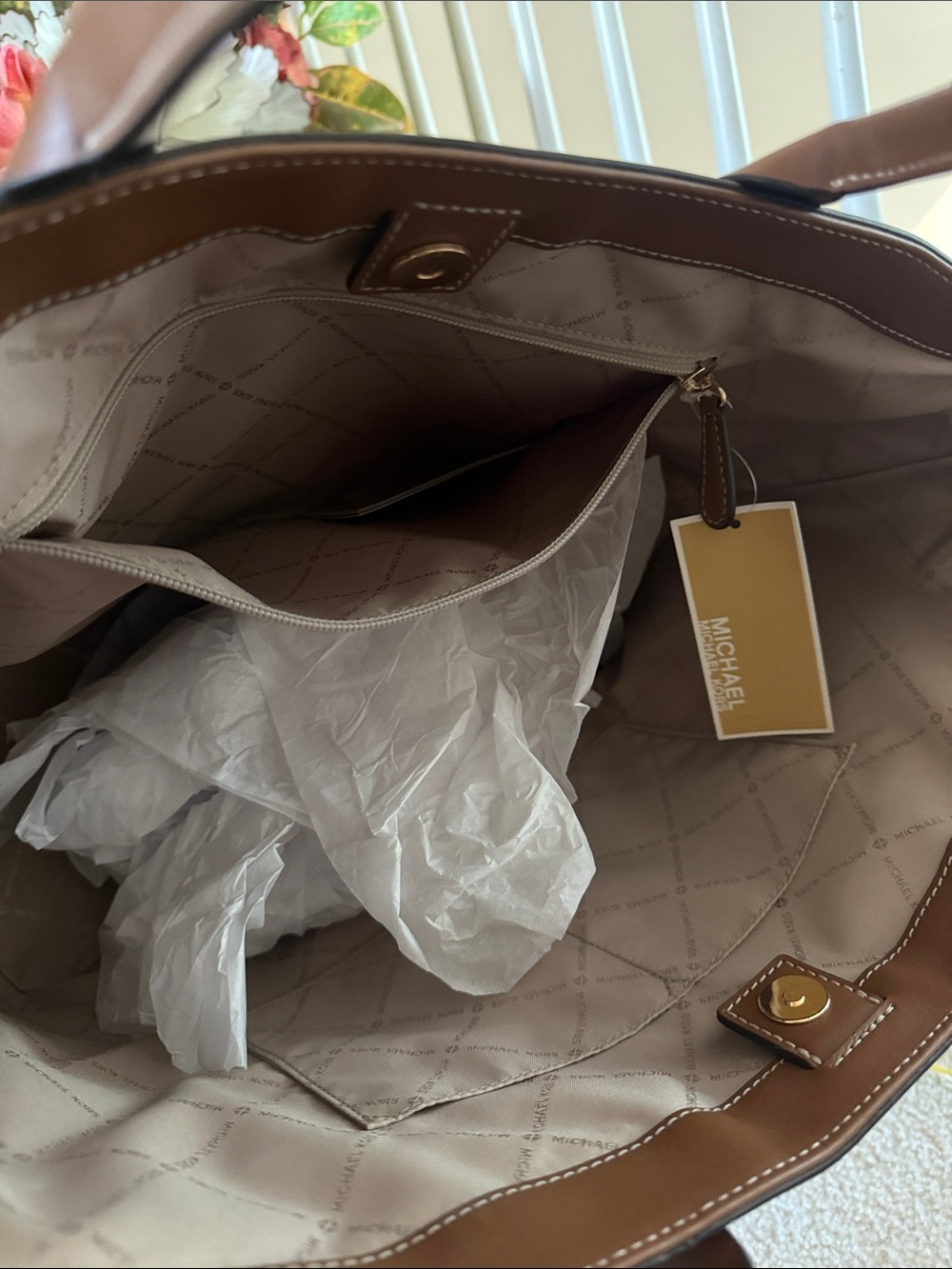 Michael Kors Sieana Large Tote Brand New Authentic 14x12 - Picture 6 of 10